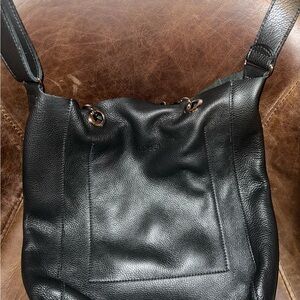 Elegant Black Leather Crossbody Bag